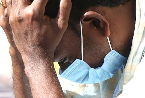 உடலை அடையாளம் காண உதவிய நீல நிற நெயில் பாலிஷ்