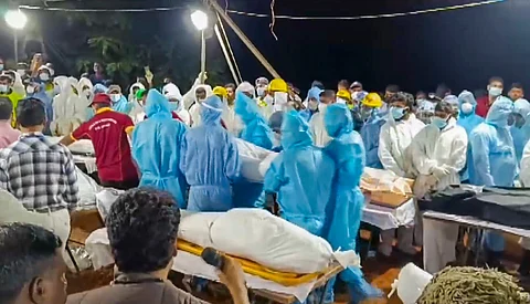 வயநாடு நிலச்சரிவால் உயிரிழந்தவர்களுக்கான சவக்கிடங்கு
