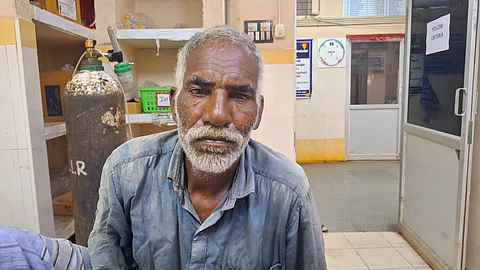 சிகிச்சை பெற்றுவரும் மீனவர்