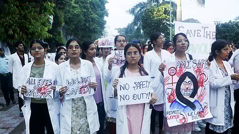 போராட்டத்தில் பங்கேற்க அனைத்து மருத்துவர்களுக்கும் அழைப்பு!