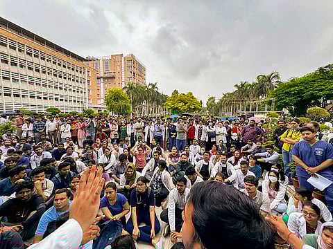 மருத்துவர்கள் போராட்டம்