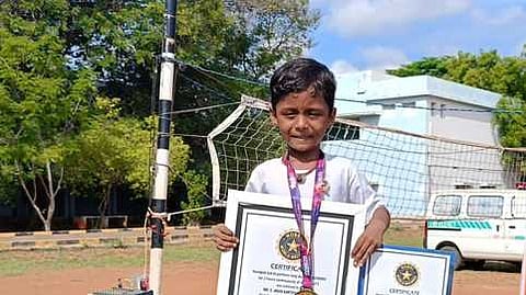 அருண் காா்த்திக்