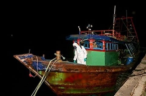 இலங்கை கடற்படையினரால் பறிமுதல் செய்யப்பட்ட விசைப்படகு.