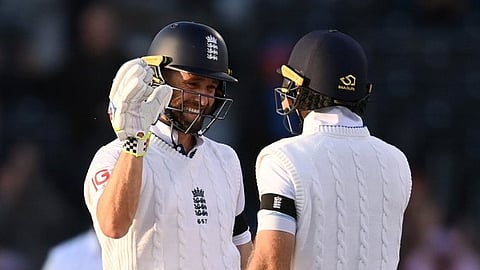 இலங்கைக்கு எதிரான முதல் டெஸ்ட்டில் இங்கிலாந்து வெற்றி!