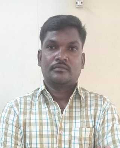 ஆயுள் சிறைத் தண்டனை விதிக்கப்பட்ட சொக்கா்.