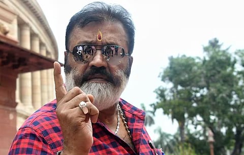 மத்திய இணையமைச்சர் சுரேஷ் கோபி.