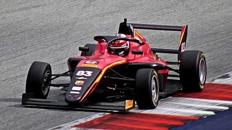 formula 4 car race