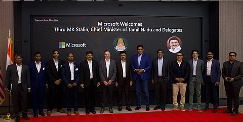 மைக்ரோசாப்ட் அலுவலகத்திற்கு நேரில் சென்று உயர் அலுவலர்களுடன் புரிந்துணர்வு ஒப்பந்தங்கள் குறித்து முதல்வர் மு.க.ஸ்டாலின் ஆலோசனை.