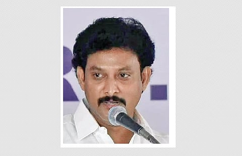 பள்ளிக் கல்விக்கான நிதி நிறுத்திவைப்பு: நெருக்கடியை எதிா்கொள்வது குறித்து
அமைச்சா் அன்பில் மகேஸ் ஆலோசனை