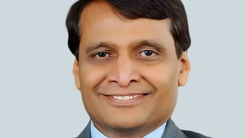 உலக வேளாண்மை கூட்டமைப்பு உறுப்பினரானாா் முன்னாள் மத்திய அமைச்சா் சுரேஷ் பிரபு