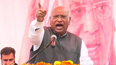 பிரதமர் மோடியை அதிகாரத்திலிருந்து நீக்காமல் சாகமாட்டேன்..! - கார்கே