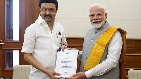 மு.க. ஸ்டாலின் / நரேந்திர மோடி