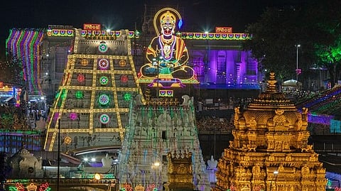 திருமலை ஏழுமலையான் கோயில்.