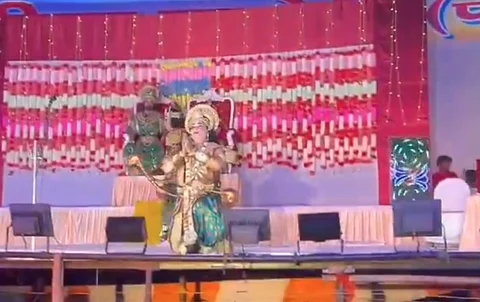 ராமர் வேடத்தில் சுஷில் கௌசிக்.