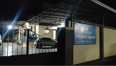 கோவை வெள்ளலூர் சார் பதிவாளர் அலுவலகத்தில் லஞ்ச ஒழிப்புத்துறை திடீா் சோதனை