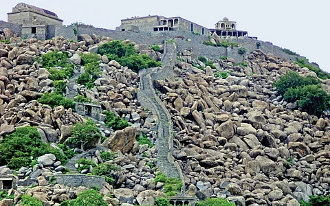 செஞ்சி கோட்டை