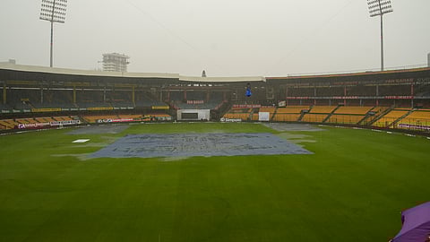 சின்னசாமி மைதானம், பெங்களூரு.