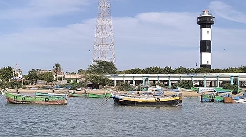கடல் அலையில் சிக்கி 2 பெண்கள் பலி - தூத்துக்குடியில்!