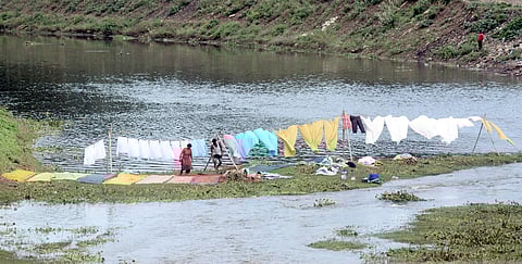 மழைக்கு இடைவேளை