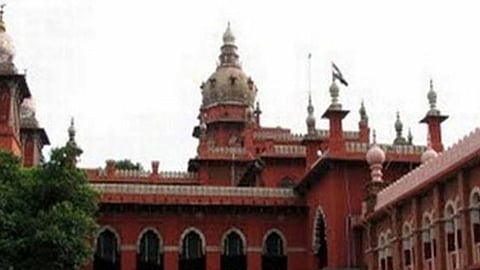 உயா்நீதிமன்றம்