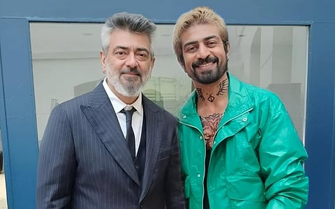 நடிகர்கள் அஜித், அர்ஜுன் தாஸ்.