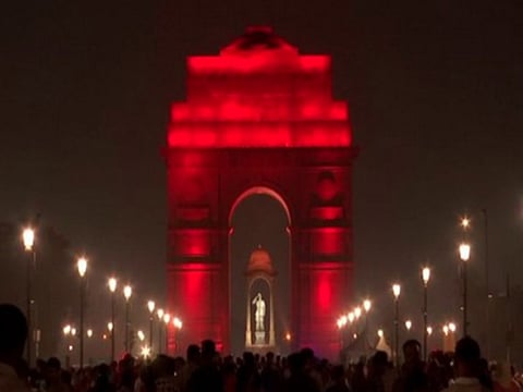 இந்தியா கேட்.