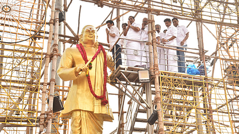 தேவா் ஜெயந்தி, இமானுவேல் சேகரன் குருபூஜைக்கு
தடை விதிக்கக் கோரிய வழக்கு தீா்ப்புக்காக ஒத்திவைப்பு
