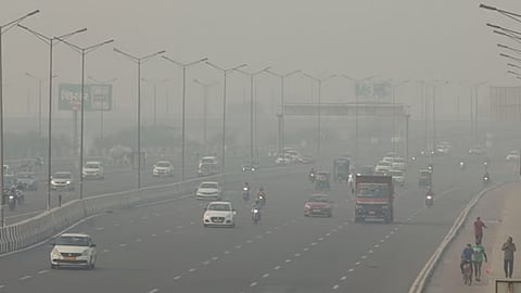 தில்லி: தீபாவளிக்குப் பிறகு உச்சமடைந்த காற்று மாசு