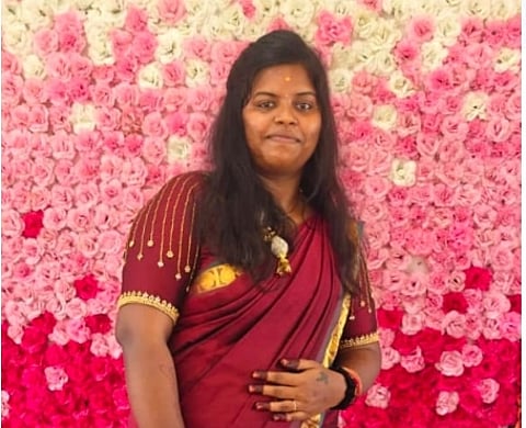 விந்தியா (வயது 22)
