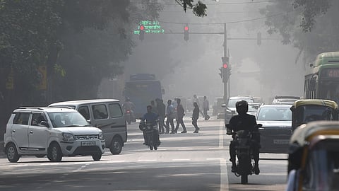 தில்லியில் குளிா் அலை பதிவு;
காற்றின் தரம் ‘மிகவும் மோசம்’ பிரிவில் நீடிப்பு!
