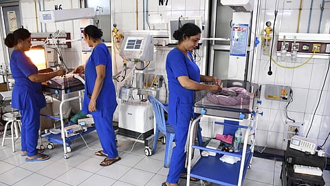 உ.பி.: மருத்துவமனை தீ விபத்து - மேலும் ஒரு குழந்தை உயிரிழப்பு!