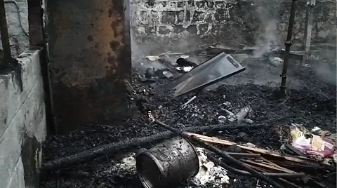 மேட்டூரில் தாபா ஹோட்டலில் ஏற்பட்ட தீ விபத்தில் ரூ.2 மதிப்பிலான பொருட்கள் எரிந்து நாசமானது.