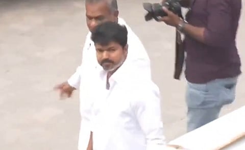 நடிகர் விஜய்.