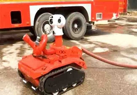 உ.பி. கும்பமேளா: முதன்முறையாக தீயணைப்பு பணியில் ரோபோக்கள்