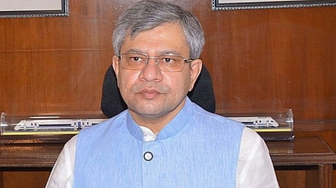 மணிக்கு 280 கி.மீ. வேகத்தில் செல்லும் அதிவேக ரயில்களை தயாரிக்கும் ஐசிஎஃப்