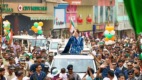 வயநாட்டில் பிரியங்கா: ‘ராகுல் காந்தி மீதான மக்களின் அன்பு தேர்தலில் எதிரொலித்தது!’