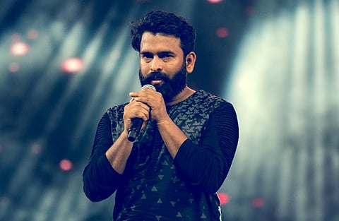 சந்தோஷ் நாராயணன்