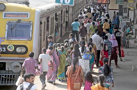 ஆர்-வேலட் மூலம் ரயில் டிக்கெட் முன்பதிவு செய்தால் 3% சலுகை!