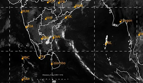 இந்திய வானிலை மையத்தின் செயற்கைக்கோள் படம்.
