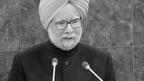 வரலாற்றில் வாழ்வாா்!