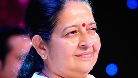 உமா தாமஸ்.