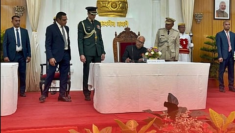 மணிப்பூர் ஆளுநராக பதவியேற்றுக் கொண்ட அஜய் குமார் பல்லா
