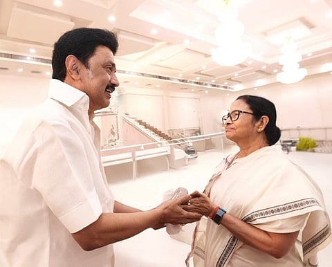 மேற்கு வங்க முதல்வர் மமதா பானர்ஜி - முதல்வர் மு.க.ஸ்டாலின்