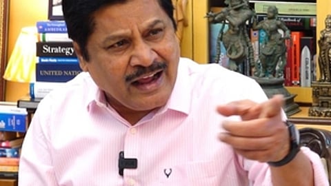 கே.எஸ்.ராதாகிருஷ்ணன்