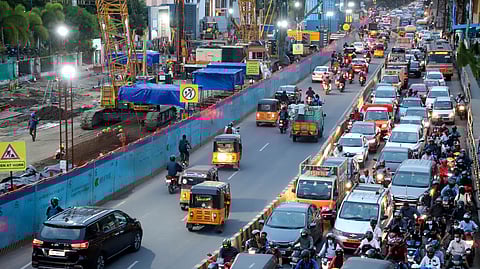 மாநகரின் புகைப்படம் - கோப்பிலிருந்து