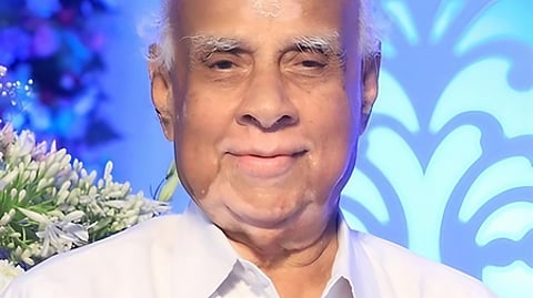 எச்.லட்சுமணன்.