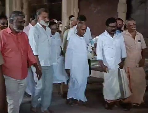 நெல்லைப்பர் கோயிலில் இளையராஜா