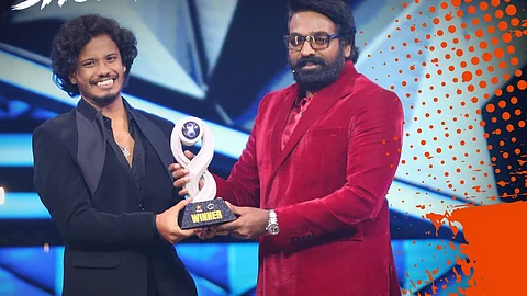 பிக்பாஸ் சீசன் 8 வெற்றியாளர்: முத்துக்குமரன்