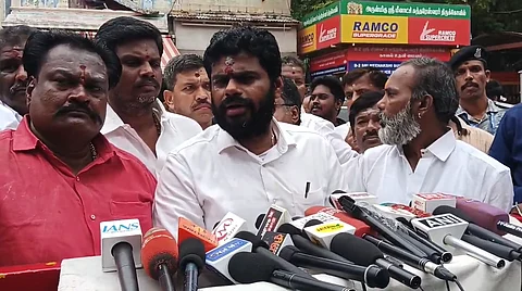 மதுரையில் அண்ணாமலை.