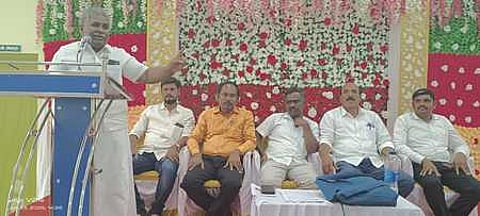 இந்திய கம்யூனிஸ்ட் கட்சியின் மாநில துணைச் செயலாளா் முன்னாள் எம்எல்ஏ நா.பெரியசாமி